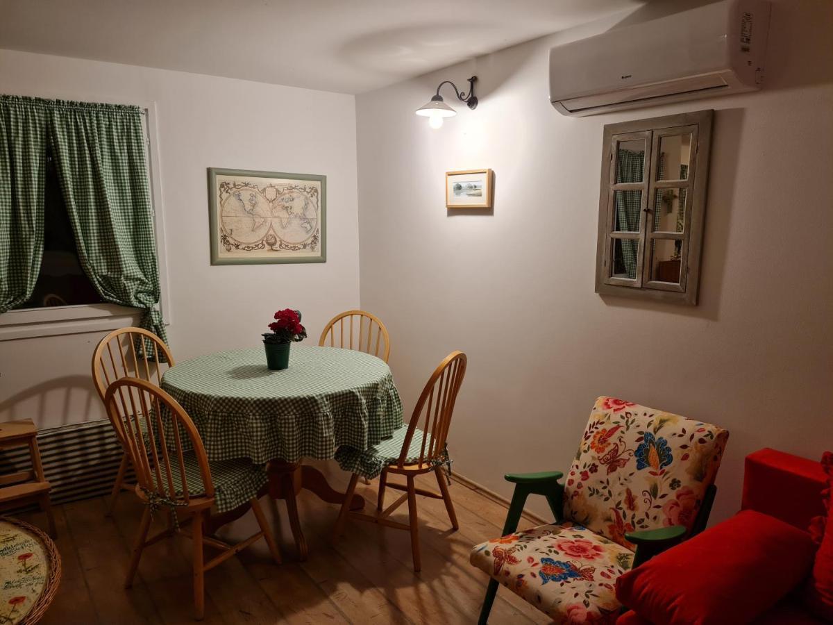 Charismatic Garden Cottage With Sea View Lokva Rogoznica Eksteriør bilde